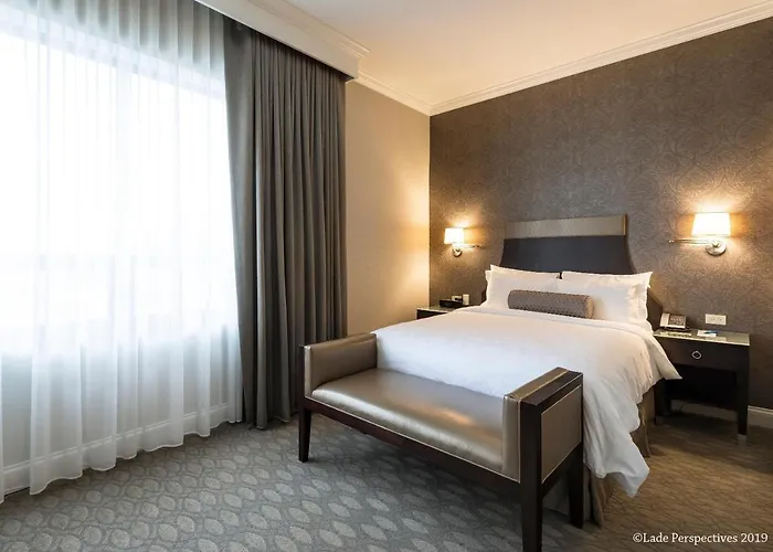 Hotel La Banque 4*