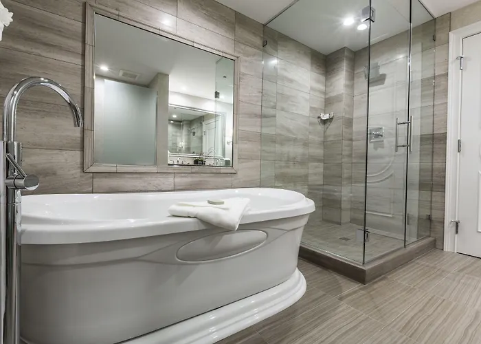 Hotel La Banque 4*