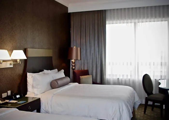 Hotel La Banque 4*