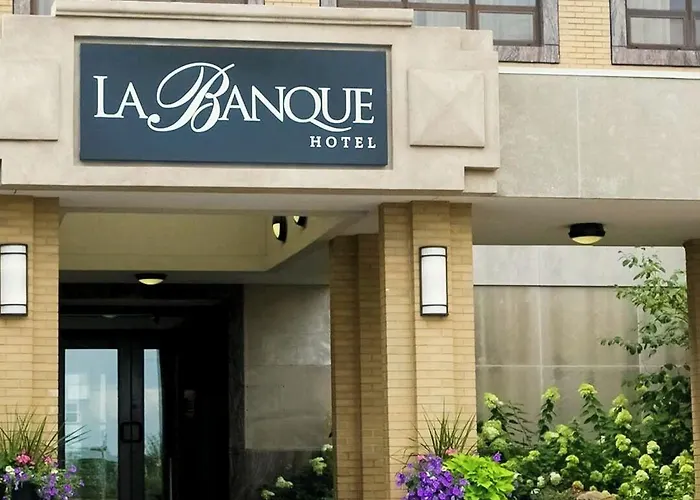 La Banque Hotel Homewood